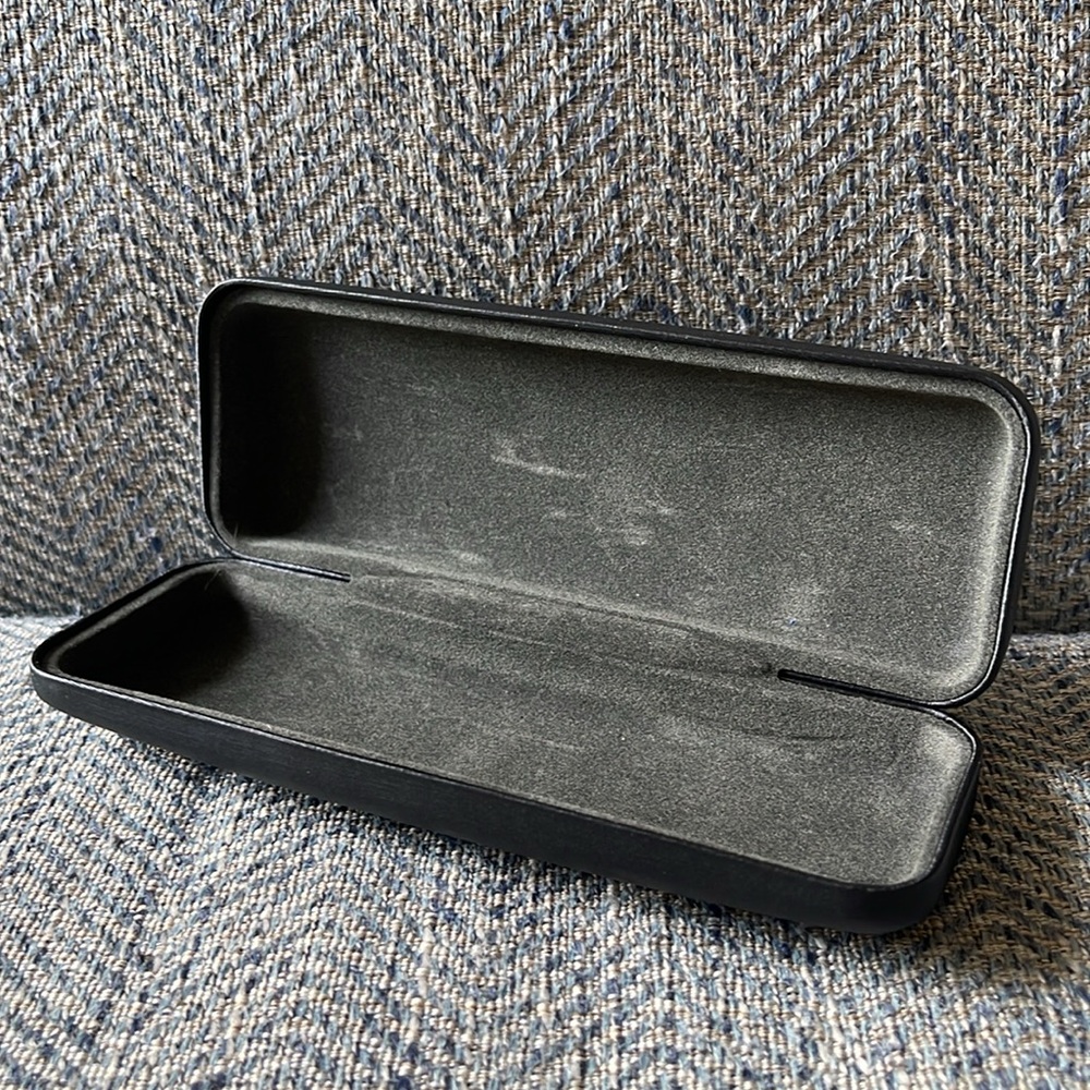 Joe - Joseph Abboud - Black Clam Shell Hard Case … - image 3